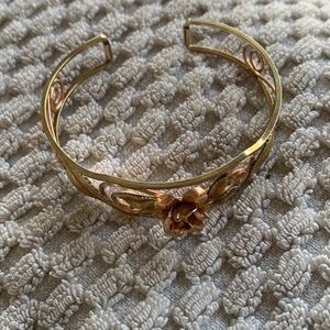 Yellow gold tone cuff Vintage bracelet